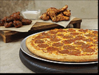Pasqually’s Pizza & Wings Combo